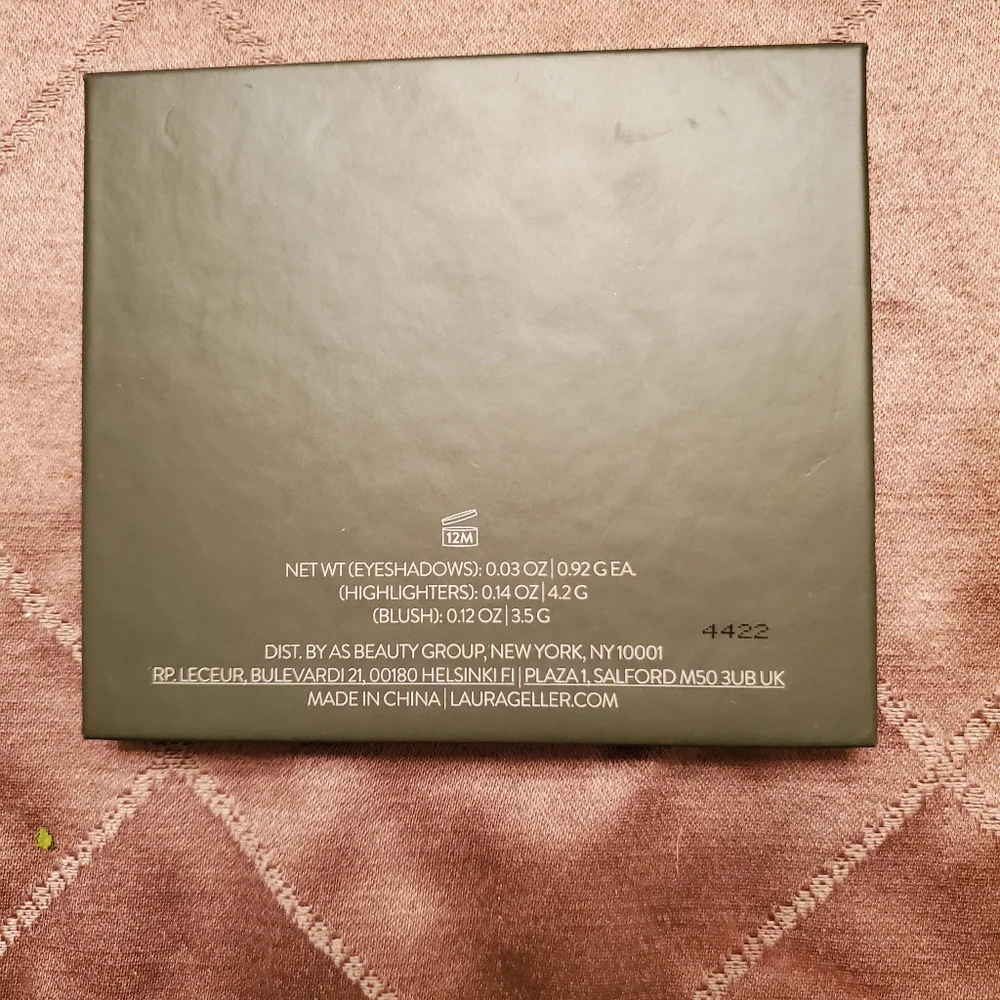 2 LAURA GELLER Full Face Palettes